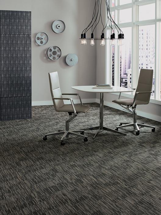 Shaw Philadelphia/Queen Carpet Tiles True Hardwoods
